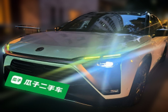 蔚来ES8 2022款 100kWh 七座版