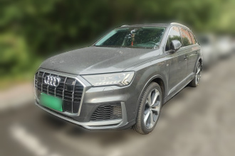 奥迪Q7 2021款 55 TFSI quattro S line尊贵型