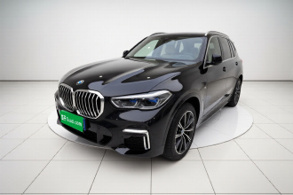 宝马X5 2022款 xDrive 30Li 尊享型M运动套装
