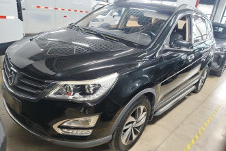 宝骏560 2016款 1.8L 手动豪华型