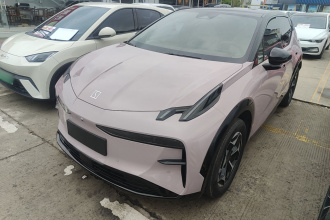 极氪X 2025款 五座后驱版