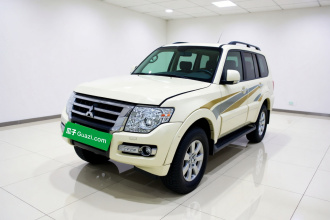 三菱 帕杰罗(进口) 2019款 3.0L 自动标准版