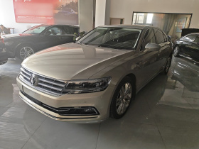 大众 辉昂 2018款 改款 480 V6 四驱豪华旗舰版