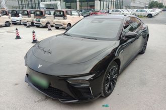 哪吒汽车 哪吒S 2024款 增程 1060版