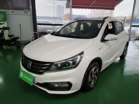 宝骏310 2017款 1.5L 自动豪华型