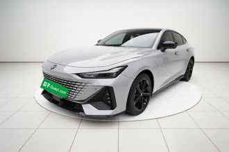 长安UNI-V 2022款 1.5T 尊贵型
