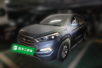 现代 途胜 2015款 1.6T 双离合两驱智能型