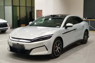 比亚迪 汉L 2025款 EV 四驱激光雷达旗舰型