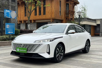长安 逸动 2024款 1.5T GDI自动 旗舰型
