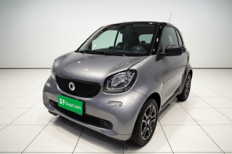 smart fortwo 2019款 0.9T 66千瓦硬顶风擎版 国VI