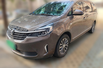 别克GL8 2020款 陆上公务舱 652T 豪华型