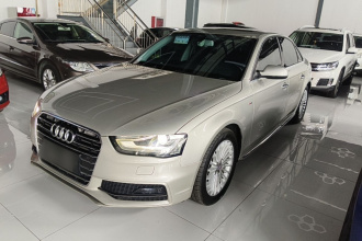 奥迪A4L 2016款 35 TFSI 典藏版 S line舒适型