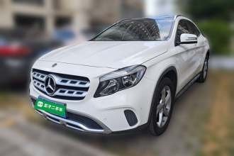 奔驰GLA 2019款 GLA 200 动感型
