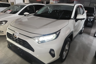 丰田 RAV4荣放 2020款 2.0L CVT两驱风尚PLUS版