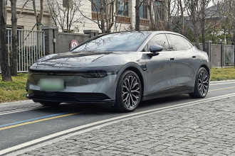 极氪007 2024款 后驱增强版 75kWh