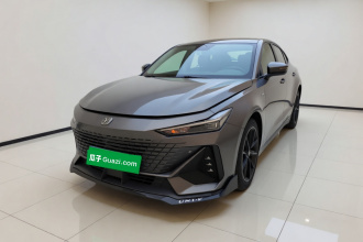 长安UNI-V 2022款 1.5T 尊贵型