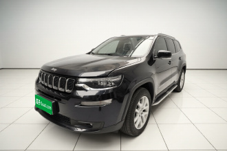 Jeep 指挥官 2018款 2.0T 两驱进享版 国VI