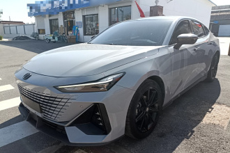 长安UNI-V 2022款 1.5T 尊贵型