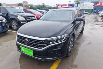 大众 帕萨特 2022款 330TSI 豪华版