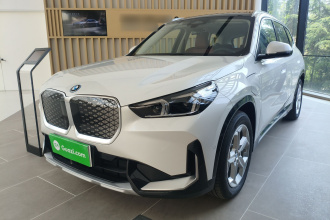 宝马iX1 2023款 eDrive25L X设计套装