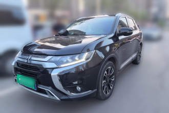 三菱 欧蓝德 2019款 2.4L 四驱致享版 5座 国VI