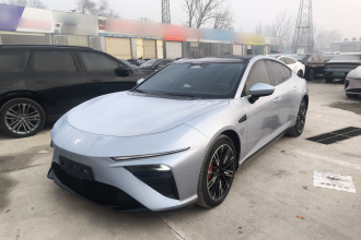 哪吒汽车 哪吒S 2022款 纯电 650km 四驱大版