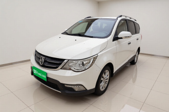 宝骏730 2014款 1.5L 手动舒适型 7座