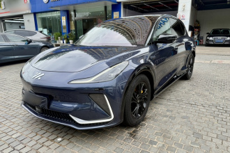 智己汽车 智己LS7 2023款 100kWh Lux四驱版