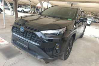 丰田 RAV4荣放 2023款 双擎 2.5L E-CVT四驱精英Plus版