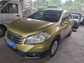 铃木 锋驭 2014款 1.6L CVT两驱进取型