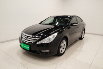 现代 索纳塔 2011款 2.0L 自动豪华版