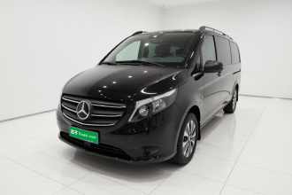 奔驰 威霆 2021款 2.0T 精英版 7座