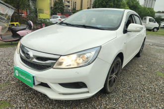 比亚迪 速锐 2015款 改款 1.5L 手动豪华型