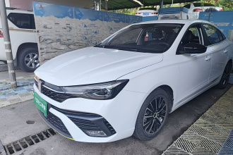 荣威i5 2021款 1.5L 手动钻石版