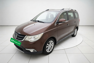 宝骏730 2014款 1.5L 手动豪华型 7座
