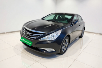 现代 索纳塔 2015款 经典 2.0L 自动豪华版