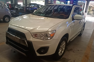 三菱 劲炫ASX 2013款 2.0L CVT两驱精英版