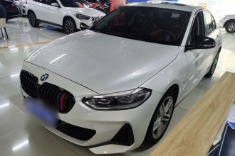 宝马1系 2021款 改款 120i M运动曜夜版