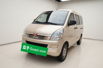 五菱汽车 五菱荣光 2021款 1.2L S 基本型5座LSI