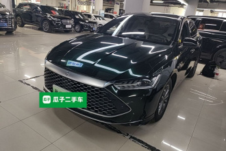比亚迪 秦PLUS 2024款 荣耀版 DM-i 55KM领先型