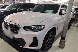 宝马X4 2022款 xDrive 25i M运动套装