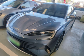 比亚迪 海豹 2023款 DM-i 1.5L 121km 豪华型