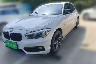 宝马1系(进口) 2015款 120i 运动设计套装