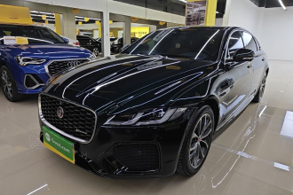 捷豹XFL 2022款 XFL 2.0T P250 两驱精英运动版