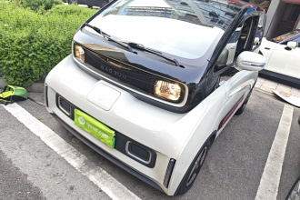 宝骏KiWi EV 2022款 艺术家轻享版 磷酸铁锂