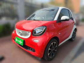 smart fortwo 2015款 1.0L 52千瓦硬顶激情版