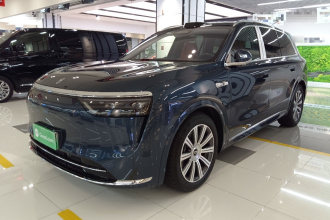 鸿蒙智行 问界M8 2025款 增程 Max+版 53.4kWh 5座版 (192线激光雷达）