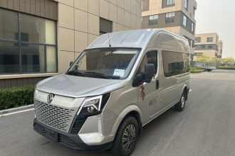 东风御风 御风 2023款 V9+ 2.0T 手动前驱多功能中轴高顶7/8/9座