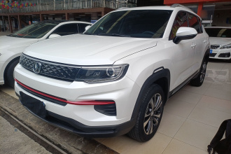 长安CS35PLUS 2021款 荣耀百万版 1.6L 手动豪华版