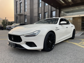 玛莎拉蒂 Ghibli 2022款 3.0T Modena